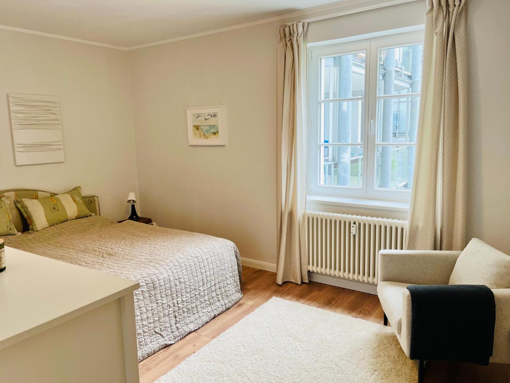 Traumwohnung Mit Stadthafen-Panorama! Zwei Schlafzimmer, Parkplatz Rostock Exterior foto